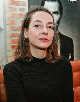 Jelena Ilić as Lujza Vitković