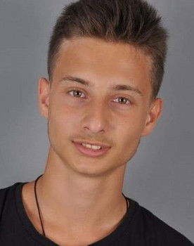 Metehan Sezer as Gürcan Gündoğdu