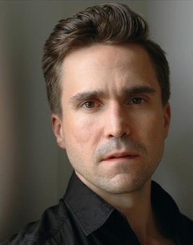 Joe Tapper as Sea Captain / Priest