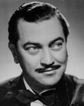 Carlos López Moctezuma as 