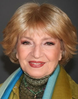 Göksel Kortay as Ayşe'nin Ablası