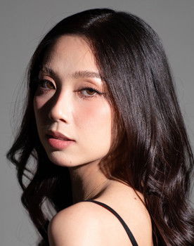 Christabel Erica Nicolas as Sandy