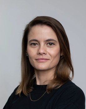 Stefanie van Leersum as Jos