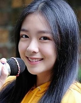 Nannaphas Loetnamchoetsakun as Tawan / Yor Saeng [Young]