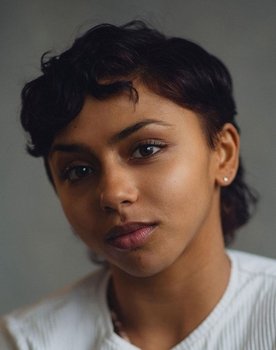 Juliette Alexandra as Reef