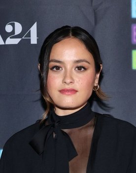 Chase Sui Wonders as Emma