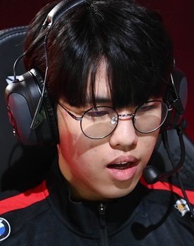 Mun Hyeon-jun as Self