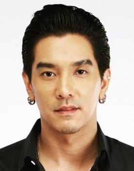 Patthanapol Minthakin as Taweesak