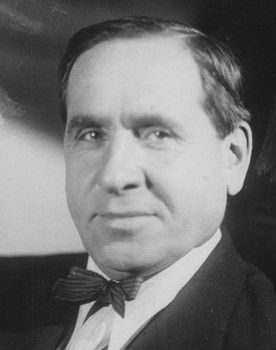 Sergey Chernyshev as лекарь