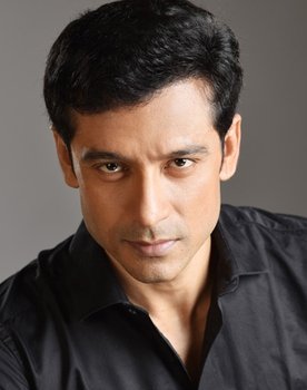 Tota Roy Chowdhury as 