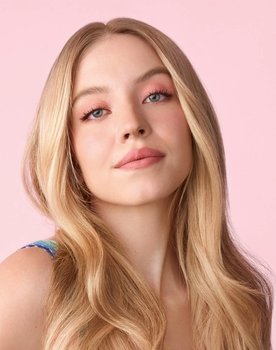Sydney Sweeney as Hailey Summers
