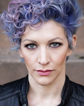 Alejandra Cejudo as Laura Tejada