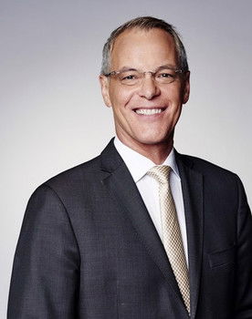 Simon Dallow