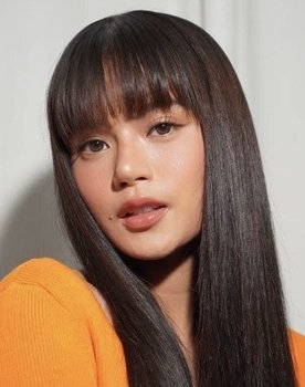 Maris Racal as Ria