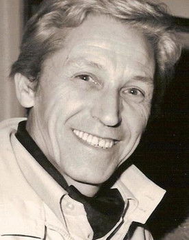 Jacques Douai as Self