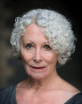 Kate Layden as Olive (voice)