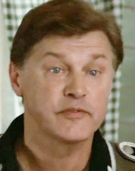 Hugo Bower as German Dentist