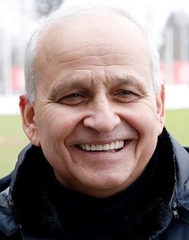 Aleksandr Mirzoyan as Self