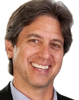 Ray Romano as Himself