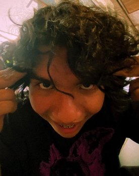 Santiago Pegueros as padre