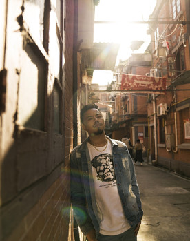 Jason Wang as 王皓谦