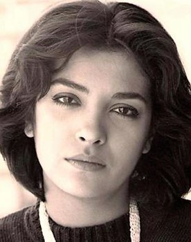 Patricia Adriani as Diana