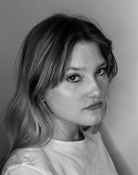 Brooklynn Crist as April