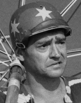 Hans Terofal as Rudi