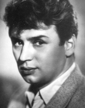 Yuriy Kireev as парень в пивной