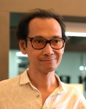 Kong Rithdee as Self