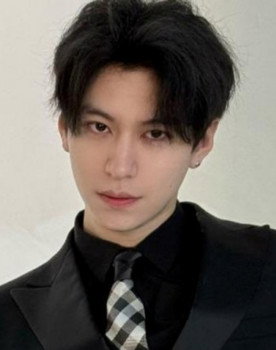 杜铁柱 as 顧江潯