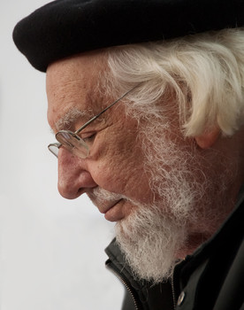 Ernesto Cardenal as Self