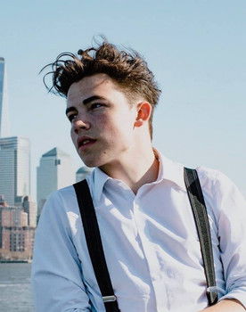 Isaac O'Farrell as Ellie's Lover