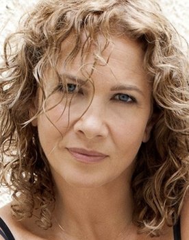 Gloria Sirabella as Sorella di Valeriana