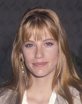 Cheryl Pollak as Nicole / Tina Kelso