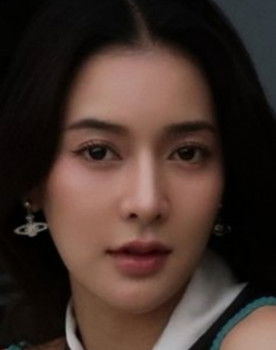 Pattarawadee Laosa as 'Than' Thara Krahan