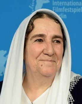 Feride Gezer as Berfe