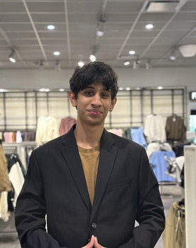 Omar Parvez as Boy #1