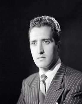 Abel Salazar as Ricardo