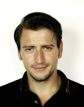 Dávid Fecske as Kacsintgató férfi