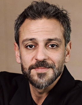 Erkan Kolçak Köstendil as Vartolu Saadettin/Salih Koçovalı