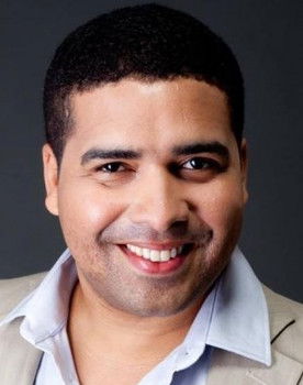 Renan Freitas as Enzo