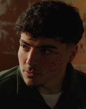 Víctor Manuel López as Rubén