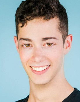 Yona Epstein-Roth as Bartender