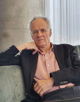 Fernando Vallejo as Nemesio