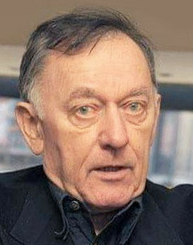 Petar Kralj as Nadeždin otac Pera