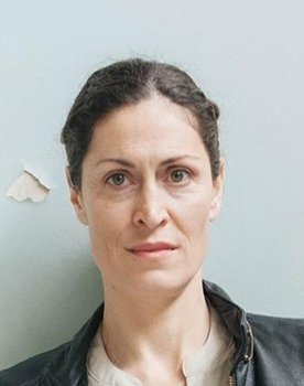 Eirini Drakou as Mahi