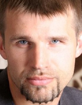 Timur Efremenkov as 