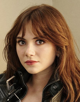 Emilia Jones as Young Beth