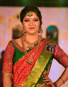 Naale Rajaa Koli Majaa